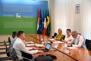 Istarski župan Boris Miletić održao radni sastanak na temu budućnosti zgrade bivše škole u Gradinju
