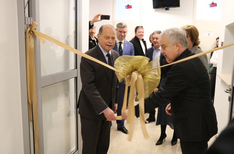 Aperto solennemente il Reparto di  diagnostica di laboratorio dell'OG di Pola