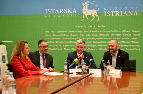 Otvorenjem Centra za sigurniji internet Istarska županija čini važan iskorak u sustavnoj zaštiti djece i mladih u digitalnom okruženju