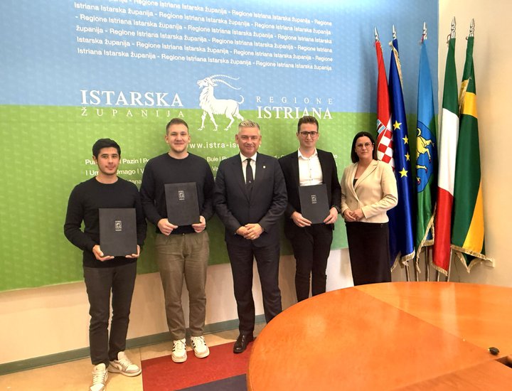 La Regione Istriana finanzia anche nel 2026 l’attività dei club degli studenti istriani