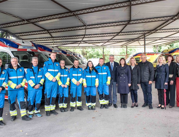 Župan Miletić: U ovom mandatu smo ukupno nabavili 44 ambulantnih i vozila za sanitet, vrijednih preko 6 milijuna eura