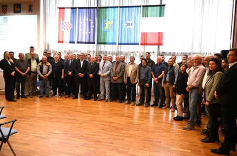 Istarska županija nastavlja intenzivno ulagati u poljoprivredu i ruralni razvoj – udrugama dodijeljeno gotovo 460 tisuća eura