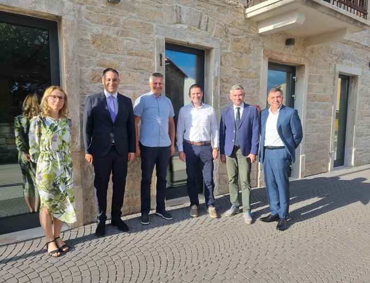 Il presidente Miletić in visita ufficiale al Comune di Tinjan