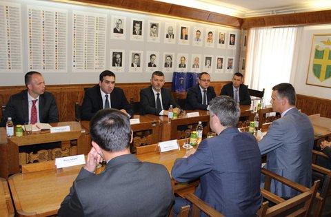 Una delegazione di Kragujevac in visita a Pola e alla Regione Istriana