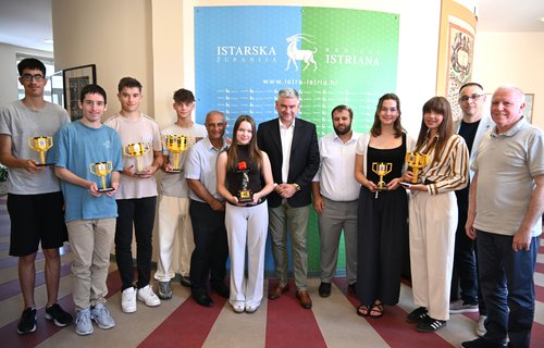 Župan Miletić primio članove Udruge Bit Kids 101 nakon uspjeha na Svjetskom prvenstvu FIRST LEGO League u SAD-u