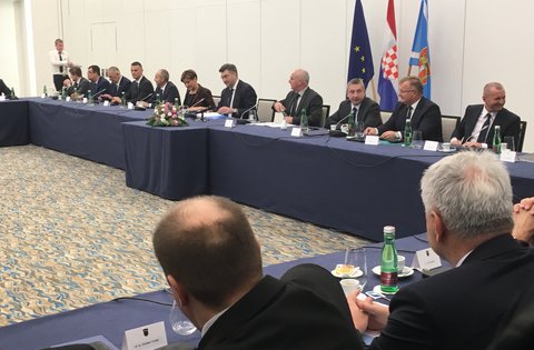 Il Presidente Flego all'incontro del Governo della RC con i rappresentanti delle regioni e delle città