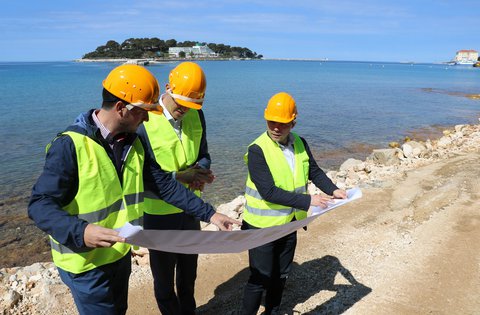Il Presidente Flego in visita ai cantieri di Parenzo