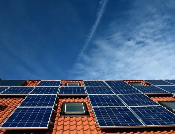 Grad Labin sufinancira izradu projektne dokumentacije za postavljanje sunčanih elektrana na krovove obiteljskih kuća