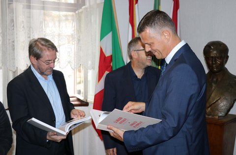 Presentato il catalogo SLOBODA NARODU! antifašizam u Istri - LIBERTÀ AL POPOLO! antifascismo in Istria