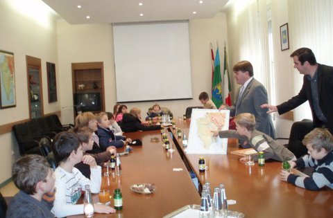 Pola: Gli alunni della III B della Scuola elementare Fasana hanno intervistato il Presidente della Regione Ivan Jakovčić