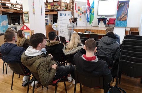 Nell'ambito del progetto REI II si è concluso con successo il ciclo di laboratori sul tema dell'auto occupazione per gli alunni delle classi finali delle scuole medie superiori
