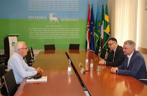 Župan Miletić primio novog akademika Roberta Matijašića