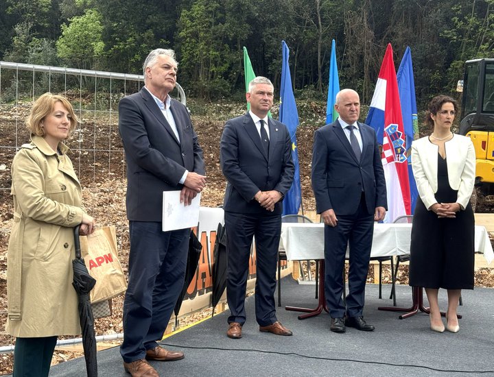 Započela izgradnja POS stanova u Vrsaru: položen kamen temeljac za 32 nova doma