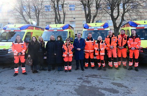 Istarska županija dovršila obnovu voznog parka hitne medicinske pomoći – Župan Miletić uručio četiri nova ambulantna vozila