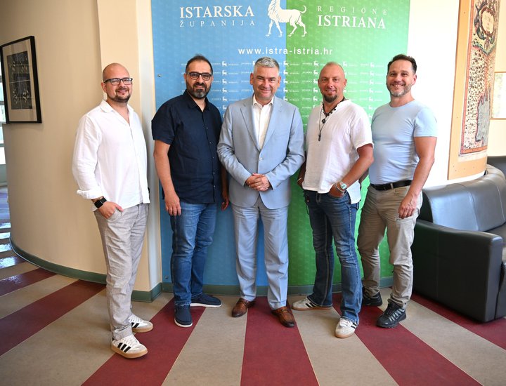 Il presidente Miletić ha ricevuto i membri del gruppo Night Express in occasione dei loro 20 anni di attività