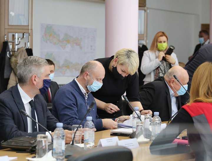 Il presidente Miletić alla seduta dell'Associazione croata delle regioni apertamente contro la centralizzazione del sistema sanitario