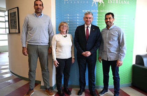 Župan Miletić primio predstavnike Odbojkaškog kluba Pula u povodu 21. međunarodnog turnira Global Challenge