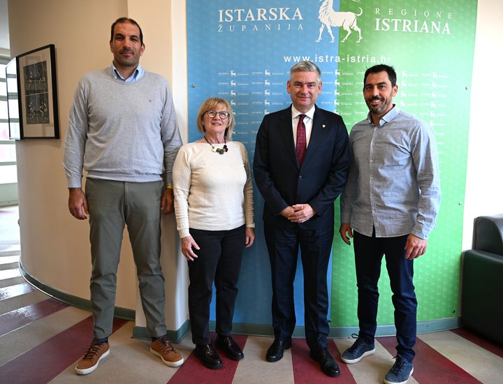 Župan Miletić primio predstavnike Odbojkaškog kluba Pula u povodu 21. međunarodnog turnira Global Challenge