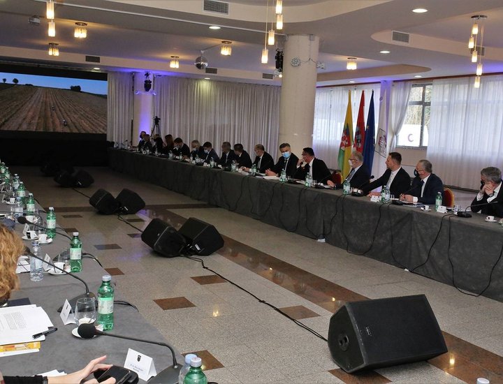 Župan Miletić na sastanku premijera s predstavnicima županija i gradova