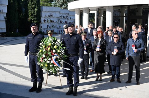 Položeni vijenci uoči blagdana Svih svetih i Dušnog dana