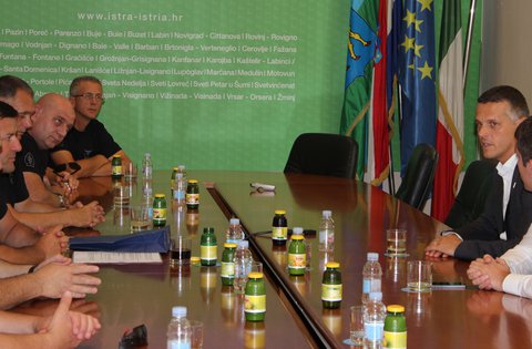 Istarski župan primio članove specijalne jedinice policije Bak Istra povodom 24. obljetnice njihova osnutka