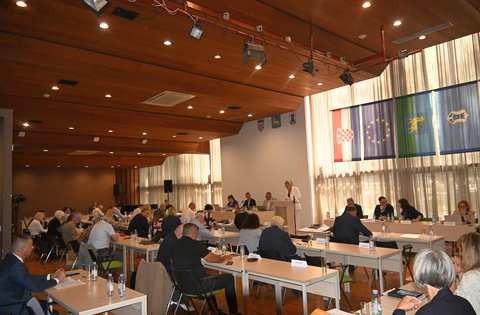 Approvata all’unanimità la decisione di proclamare il 16 dicembre Giornata dei difensori croati della Regione Istriana