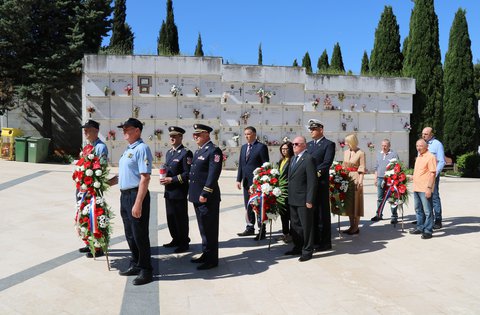 U Puli položeni vijenci povodom Dana državnosti Republike Hrvatske