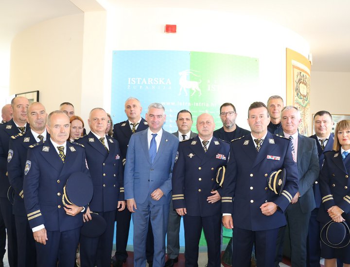 In occasione della Giornata della polizia il presidente Miletić ha ricevuto gli ufficiali di polizia dell'Istria