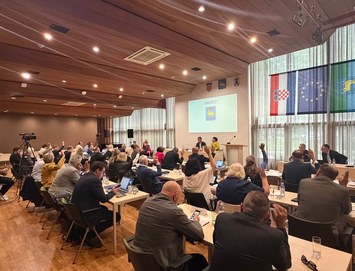 Rebalansom Proračuna osigurana sredstva za besplatan prijevoz istarskih srednjoškolaca