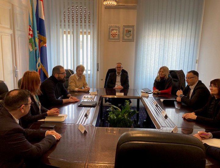 Incontro tra i rappresentanti della Regione Istriana e della Regione Litoraneo-Montana sul modo di funzionare e sulla collaborazione tra gli enti sanitari regionali