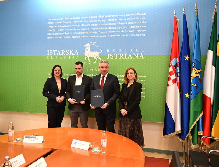 Istarska županija ulaže 150.000 eura u dvojezičnu prometnu signalizaciju