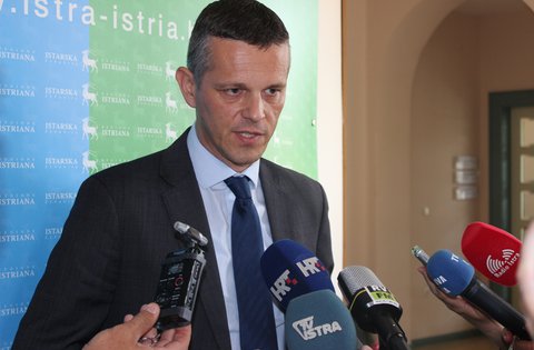 Il Presidente Flego e i deputati parlamentari della Regione Istriana unanimi sullo status dell'Ospedale generale di Pola