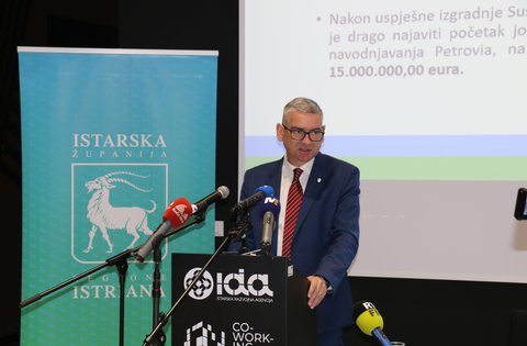 Župan Miletić predstavio Prijedlog Proračuna za 2025. godine: Nastavak velikih ulaganja u obrazovanje, zdravstvo i socijalnu skrb