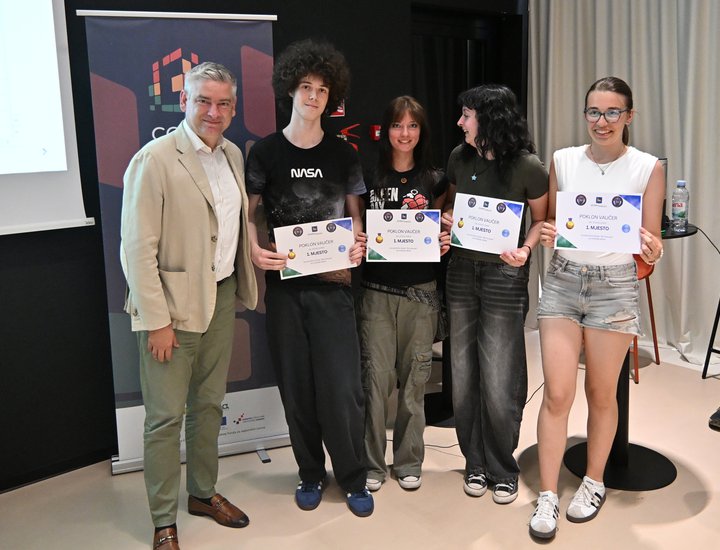 Gran finale del quiz “45 minuti”:  la Regione Istriana investe nel sapere e nei progetti educativi innovativi