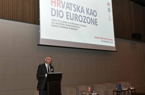 U Rovinju održana konferencija na temu uvođenja eura
