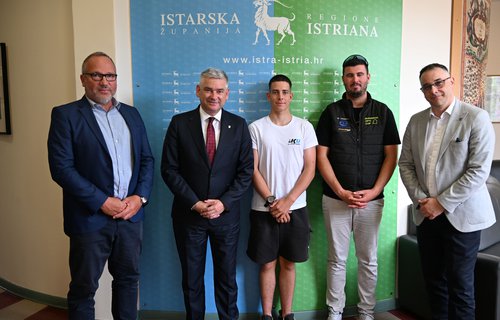 Župan Boris Miletić primio mladog državnog prvaka u jedrenju Edija Jurmana