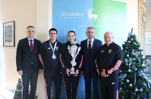 Si è tenuto un ricevimento per gli atleti che praticano kickboxing Elizabeta Crnković e Marko Džina