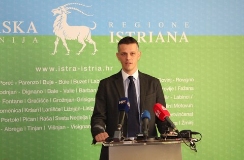 All'incontro mensile con i giornalisti il Presidente della Regione Istriana ha toccato sette temi d'attualità