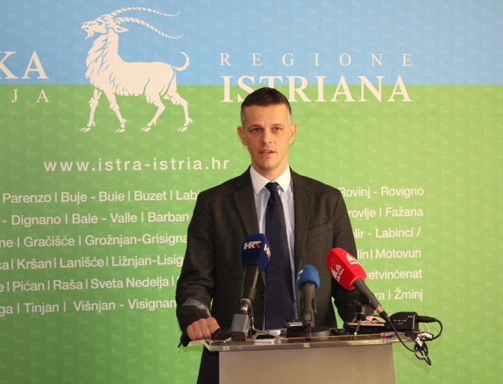 All'incontro mensile con i giornalisti il Presidente della Regione Istriana ha toccato sette temi d'attualità