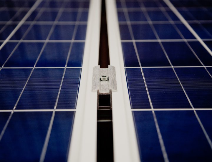 Započelo postavljanje solarne elektrane na Industrijsko-obrtničkoj školi Pula