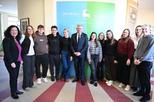 Župan Miletić upriličio prijem za učenike Ekonomske škole Pula uključene u inovativan predmet Škola i zajednica (ŠiZ)
