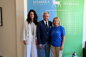 Župan Miletić ugostio državnu tajnicu MUP-a Nevenku Lastrić-Đurić i predsjednicu Udruge Hrvatska pomaže Đurđu Adlešić