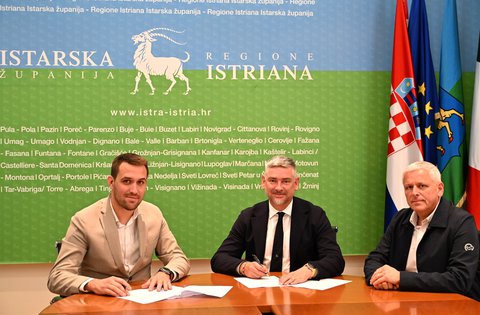 Očuvanje tradicije i identiteta: Istarska županija sufinancira 19. Dane mladog maslinovog ulja - XIX Giornate dellʼolio dʼoliva novello u Vodnjanu