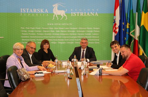 Iz županijskog proračuna 70 tisuća eura za programe Pomoći u kući građanima starije životne dobi