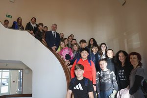 Nell'ambito dell'educazione civica gli alunni della SE Centar hanno visitato la sede della Regione Istriana
