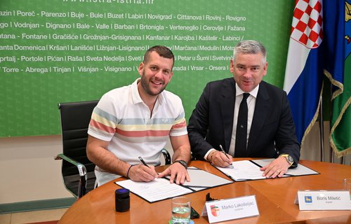 Istarska županija dodijelila sredstva za obnovu nogometnog igrališta u Karojbi