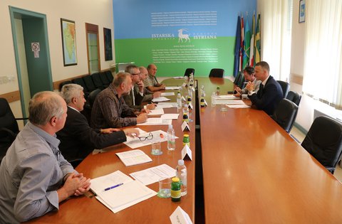 Župan Flego: Problem naleta vozila na divljač traži sustavno rješenje