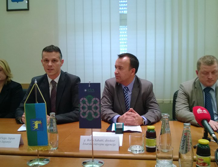 Kreditna linija prema programu Jamstvenog fonda za prerađivačku industriju i inovacije Ministarstva gospodarstva