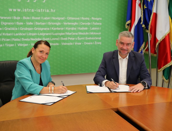 Župan Miletić potpisao ugovore o sufinanciranju projekta „Postupci invazivne kardiologije u 2023. Opće bolnice Pule“