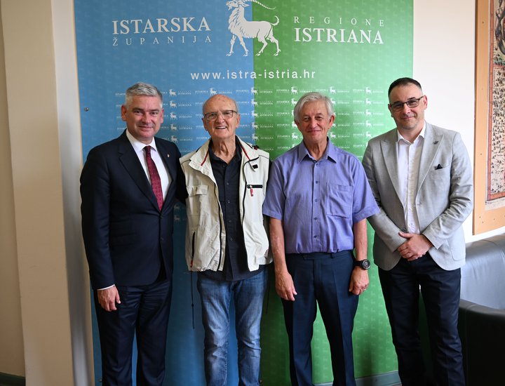 Župan Miletić primio Bruna Stermotića, dobitnika Povelje Matice umirovljenika Hrvatske, te njegova nasljednika na čelu Matice umirovljenika  Istarske županije Damira Črnju